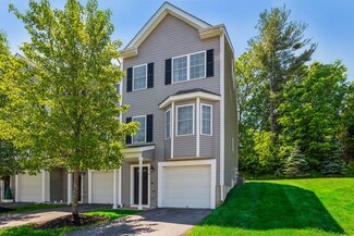 14 Whispering Pine Cir, Worcester, MA 01606
