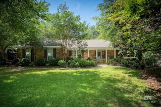 9716 Callaway Dr, Fairhope, AL 36532