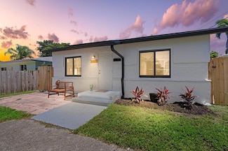 1561 NE 33rd St, Oakland Park, FL 33334