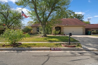 12005 Smoking Oaks St, Live Oak, TX 78233