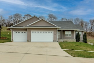 730 7th St N, Central City, IA 52214