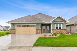 4817 Bluebell Loop S, Fargo, ND 58104