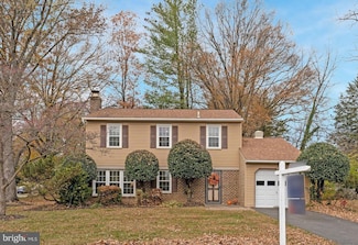 1716 Sadlers Wells Dr, Herndon, VA 20170