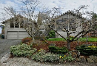 4024 82nd Ave SE, Mercer Island, WA 98040