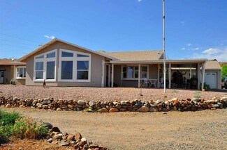 19340 E Indian Hills Dr, Black Canyon City, AZ 85324