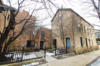 1251 W Belden Ave Unit COACH, Chicago, IL 60614