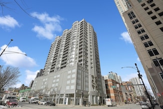 600 N Dearborn St Unit 703, Chicago, IL 60654