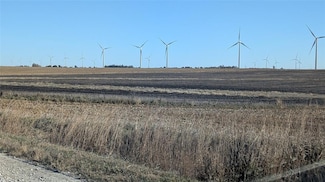 601 S Pine St, Zearing, IA 50278