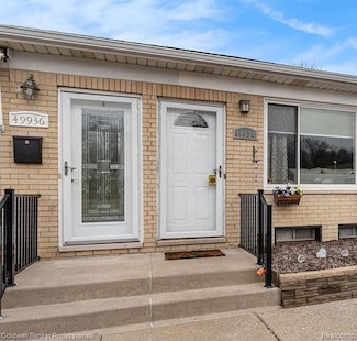 49936 Helfer Blvd Unit 8, Wixom, MI 48393