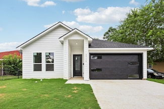 2716 E 12th St, Fort Worth, TX 76111