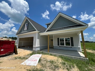 3755 Huntcliff Dr, La Grange, NC 28551