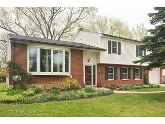 145 N Norman Dr, Palatine, IL 60074