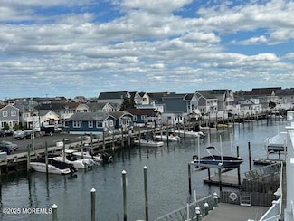 100 Riverside Place Unit 5, Point Pleasant Beach, NJ 08742