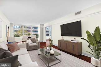 1155 23rd St NW Unit 3D, Washington, DC 20037