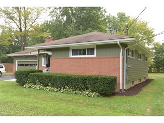 4452 Maryellen Dr, Vienna, OH 44473