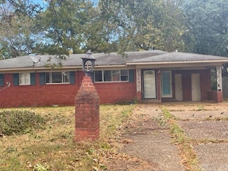 1605 Coker Hampton Dr, Stuttgart, AR 72160