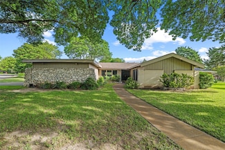 815 Middle Run, Duncanville, TX 75137