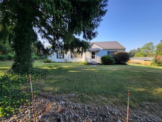 1071 Oak Ln, Linesville, PA 16424