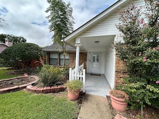 4001 Blacksmith Dr, Garland, TX 75044