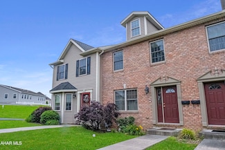 113 Holliday Hills Dr, Hollidaysburg, PA 16648