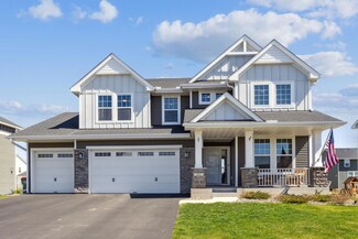 2133 Johanna Cir, Lino Lakes, MN 55038