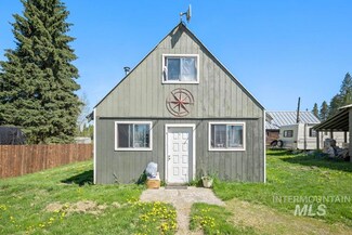 5586 Highway 8, Deary, ID 83823