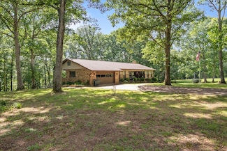 4552 Elkins Dr, Centerville, TN 37033