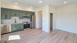 2560 Jasper St Unit 302, Philadelphia, PA 19125