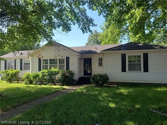 280 E Main St, Booneville, AR 72927