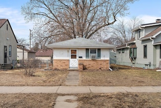 5446 43rd Ave S, Minneapolis, MN 55417