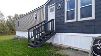 228 Railroad Ave, Dexter, ME 04930