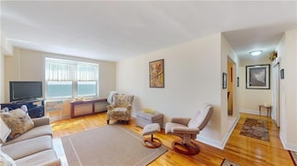 12310 Ocean Promenade Unit 7H, Rockaway Park, NY 11694