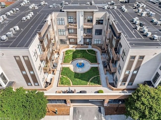 810 W 4th St Unit 201, Winston-Salem, NC 27101