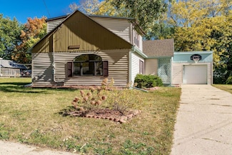 1629 Moore St, Beloit, WI 53511