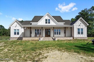 229 Buddy Finch Rd, Lucedale, MS 39452