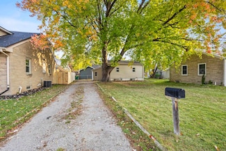 1070 6th St, Green Bay, WI 54304