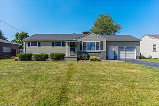 1528 Westwood Dr NW, Warren, OH 44485