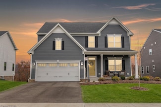 215 Falling Water Ln, Morgantown, WV 26508