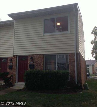 2204 Chamblee Place, Herndon, VA 20170