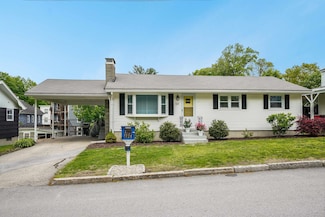 104 Lodge St, Manchester, NH 03104