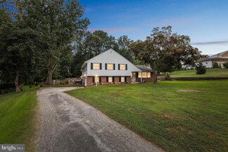 708 Winchester Rd, Broomall, PA 19008