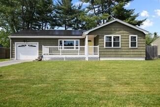 30 Elaine St, Webster, MA 01570