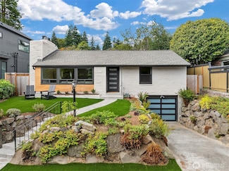 2823 36th Ave W, Seattle, WA 98199