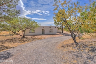 8049 S High Rd, Hereford, AZ 85615
