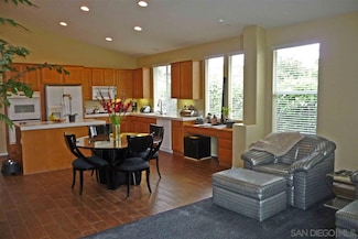 2263 Paseo Saucedal, Carlsbad, CA 92009