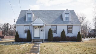 1921 Madison St, Farrell, PA 16121