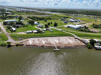 1959 Fisher St, Matagorda, TX 77457