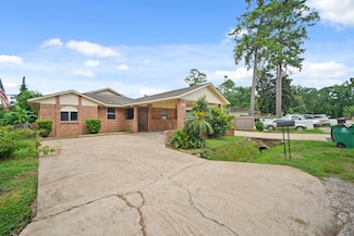 6710 Covington Dr, Houston, TX 77091
