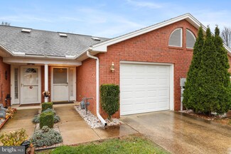 1607 Langley Dr, Hagerstown, MD 21740