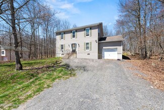 12 Flagstone Ln, East Stroudsburg, PA 18302